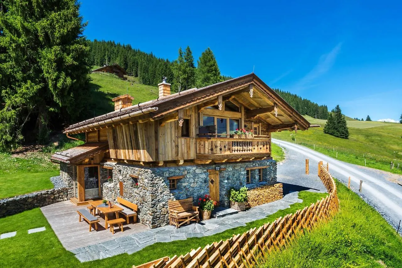 Schoenwieshuette Saalbach-Hinterglemm 0*,  Austria